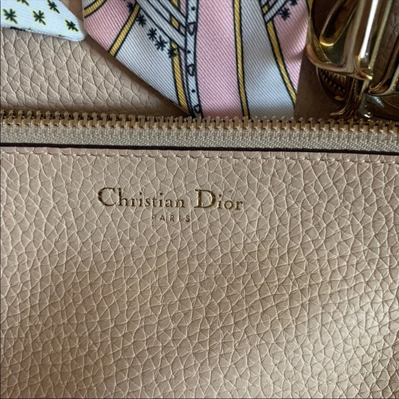 Dior Diorissimo Pebble Leather Rose Poudre - Picture 10 of 16